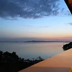 Mobile Skyline - Beautiful Sea View - On The Palm Of The