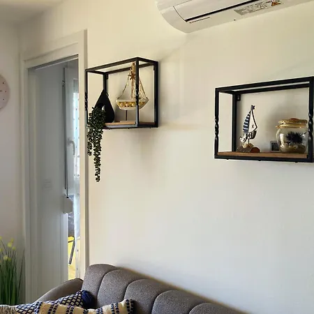 Apartman Mobile Skyline - Beautiful Sea View - On The Palm Of The Drage