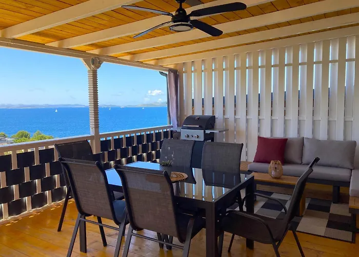 Mobile Skyline - Beautiful Sea View - On The Palm Of The Drage