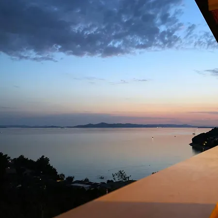 Mobile Skyline - Beautiful Sea View - On The Palm Of The